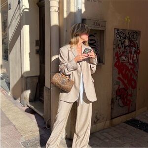 FULL GREIGE SUIT DJERF AVENUE